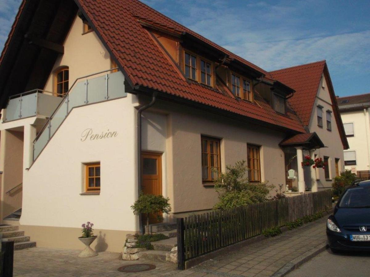 Pension/Fewo E. Tschernach Тройхтлинген Екстериор снимка